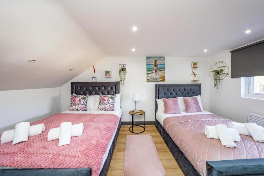 Heathrow Guest House - Oakway Feltham Εξωτερικό φωτογραφία