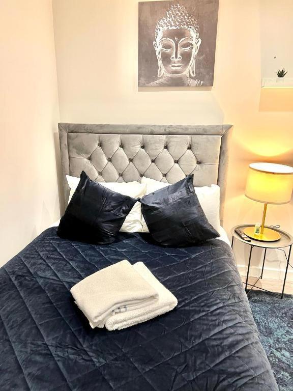 Heathrow Guest House - Oakway Feltham Εξωτερικό φωτογραφία